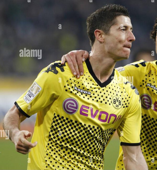 Borussia Dortmund jersey 2011/12 #9 LEWANDOWSKI Bundesliga