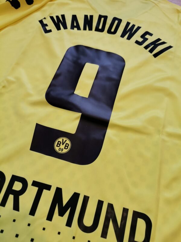 Borussia Dortmund jersey 2011/12 #9 LEWANDOWSKI Bundesliga