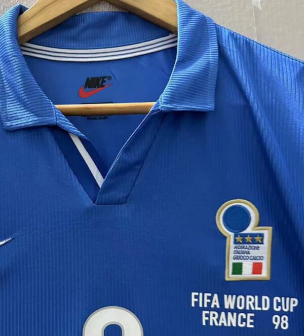 Italy jersey 1998 #18 BAGGIO R. World Cup