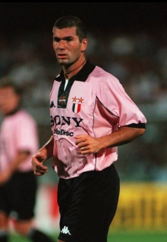 Juventus jersey 1997/98 #21 ZIDANE Champions League LS