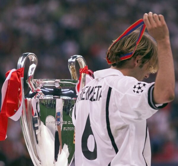 Valencia jersey 2001 #6 MENDIETA Champion League Final